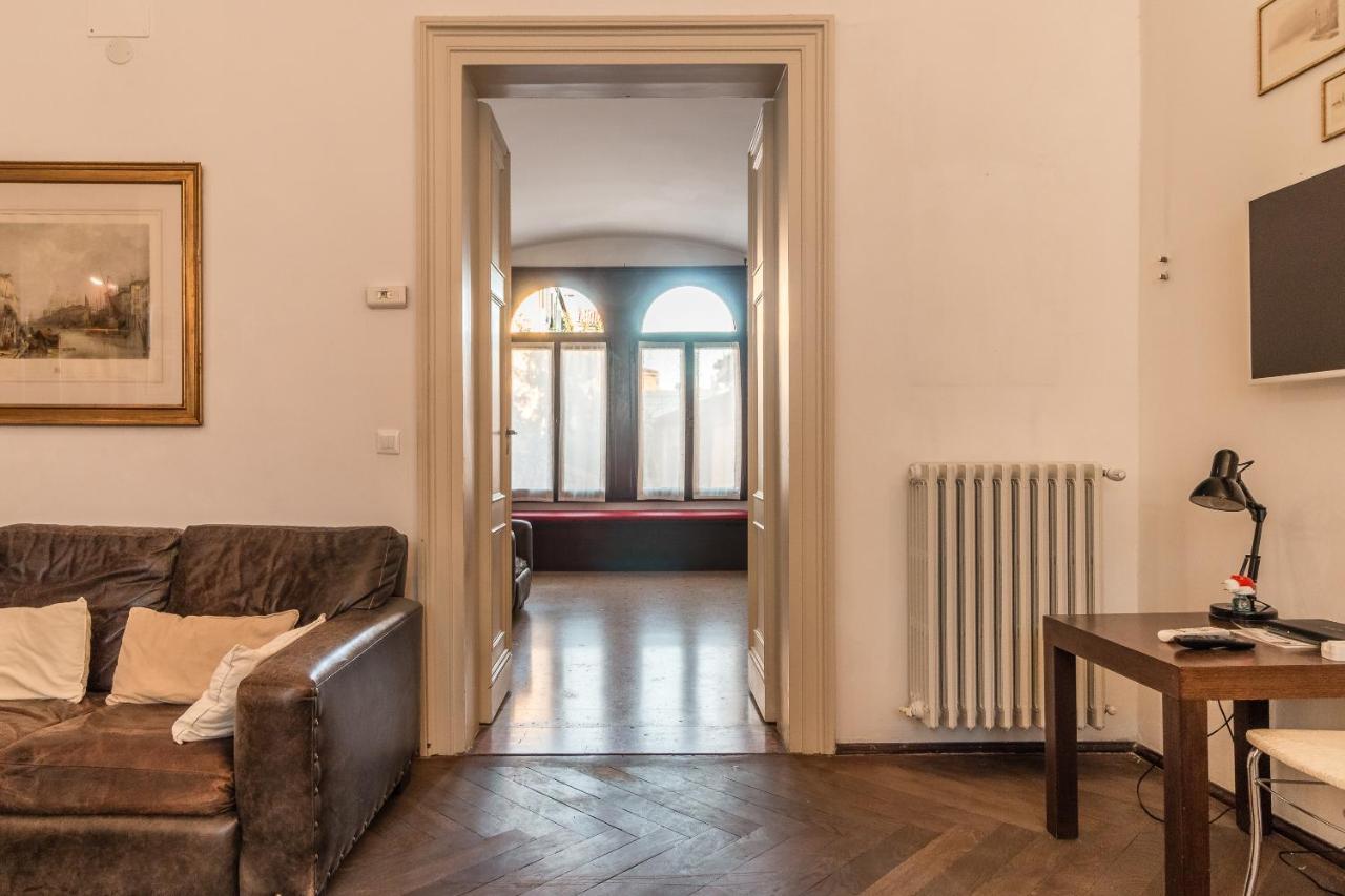 Red House Close To @accademia Bridge Apartamento